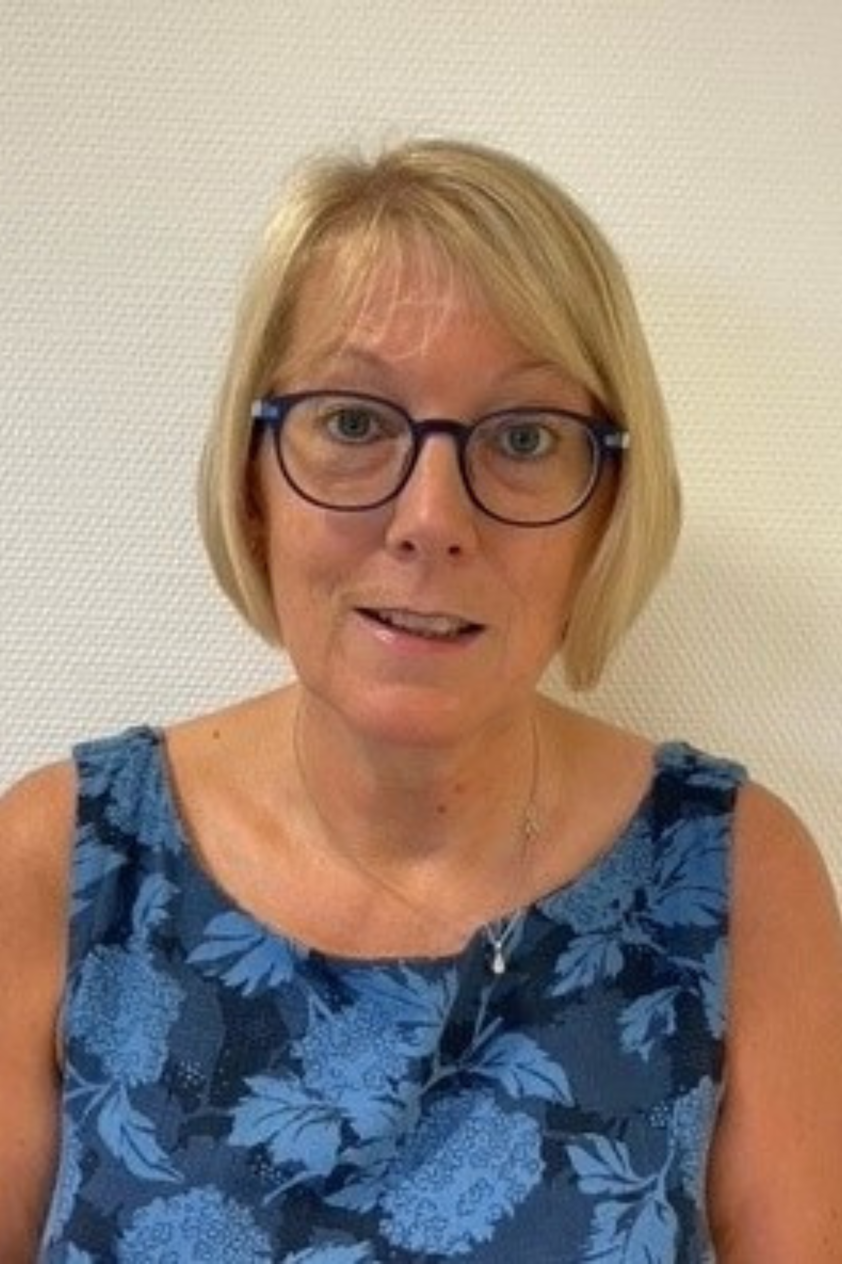 Heather Bell DBO (D)